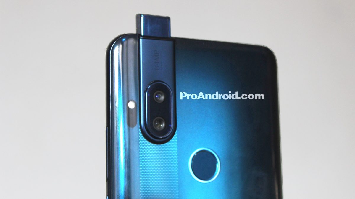 Motorola One comes with Pop-up camera, live images and specs